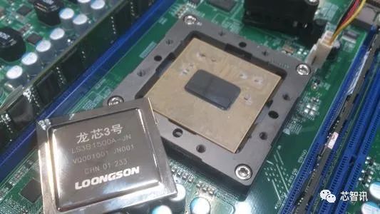 将推7nm 32核CPU！龙芯董事长胡伟武：2035年要与x86、Arm三足鼎立