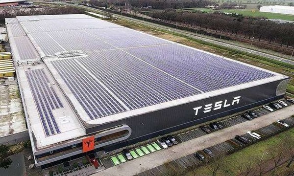 特斯拉申请扩建上海工厂，并计划首次生产软包电池