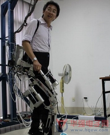 中科院研制成功机械外骨骼助力设备