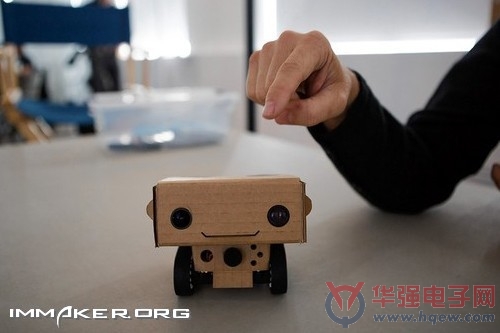 可远程拍摄机器人BlabDroids