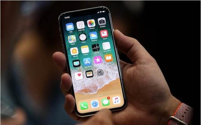 手机产业链“期中考”  业绩分化谋多元增长